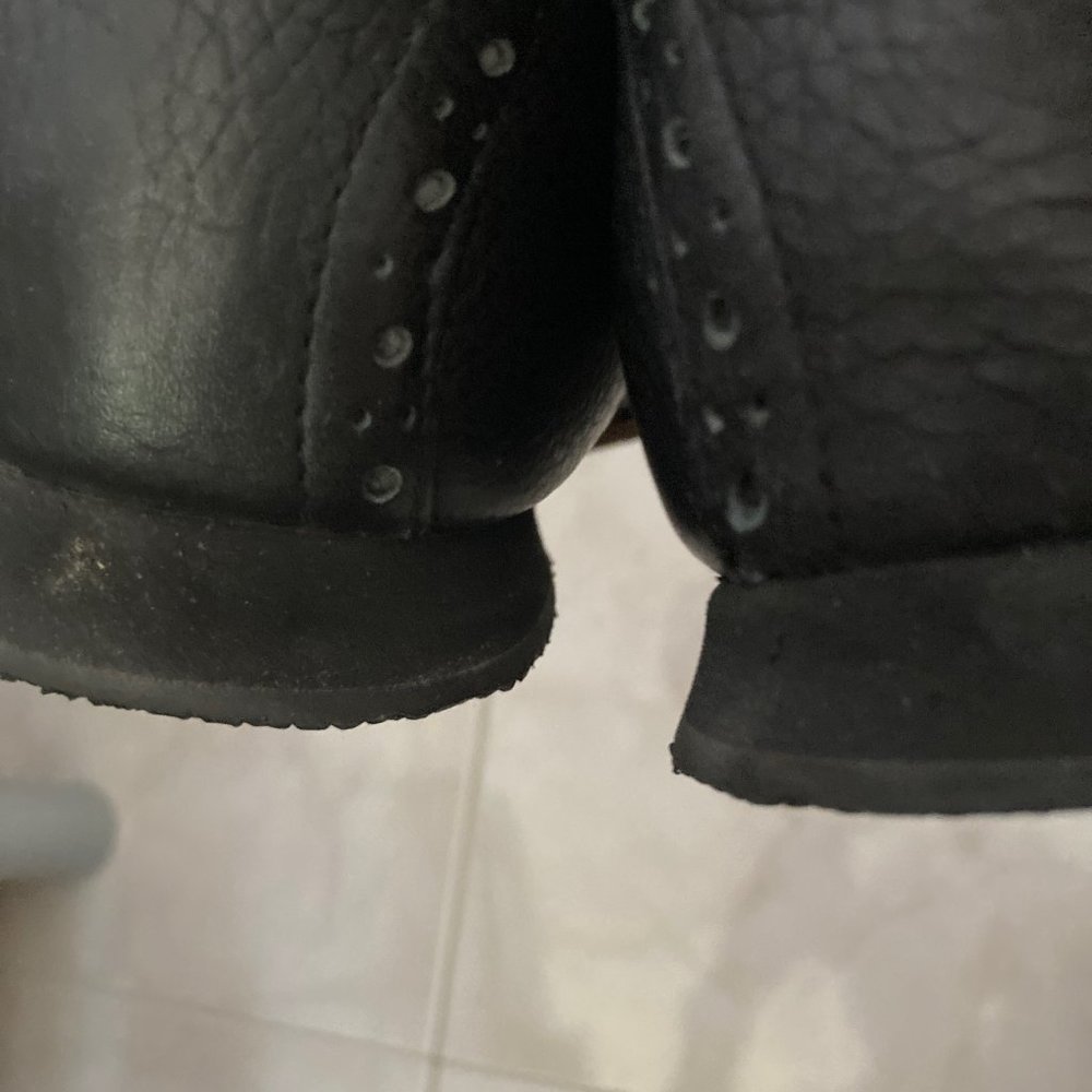 Shoes - Picture 3 of 3